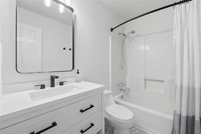1098 Creatwood Place SE, Smyrna, GA 30080