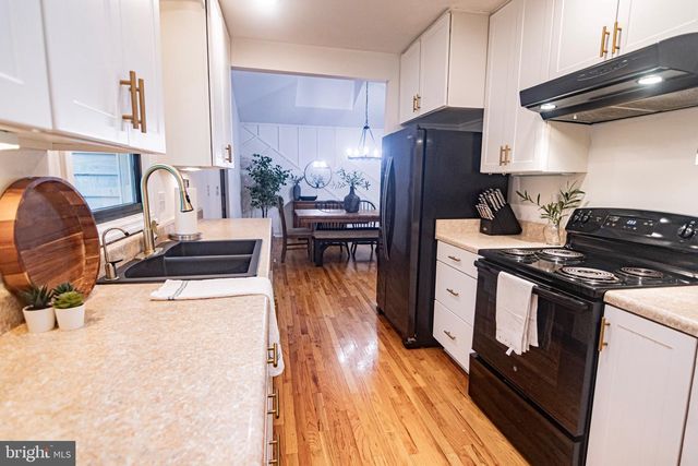 207 MADISON CIR, Locust Grove, VA 22508