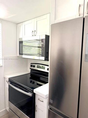 1008 N 18 AVENUE, Lake Worth, FL 33460