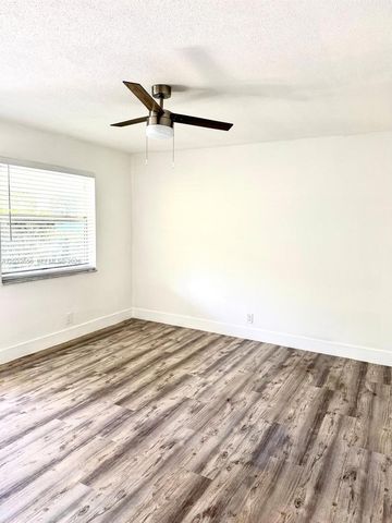 1008 N 18 AVENUE, Lake Worth, FL 33460