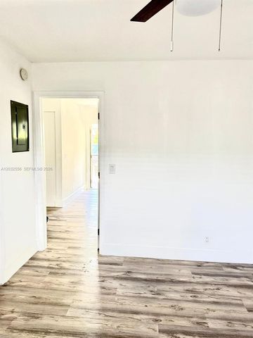 1008 N 18 AVENUE, Lake Worth, FL 33460