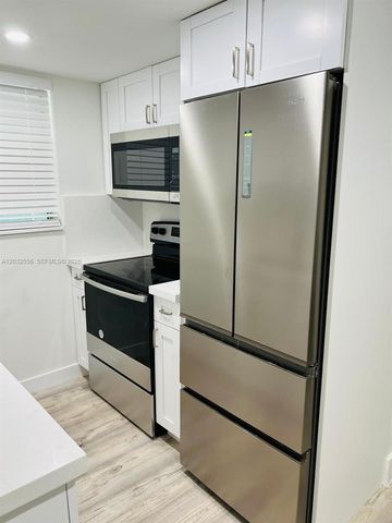 1008 N 18 AVENUE, Lake Worth, FL 33460