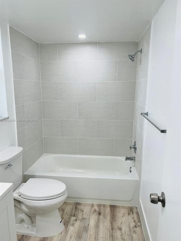 1008 N 18 AVENUE, Lake Worth, FL 33460