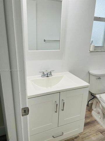 1008 N 18 AVENUE, Lake Worth, FL 33460