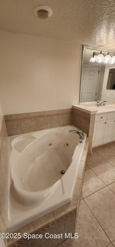 134 Starboard Lane 202, Merritt Island, FL 32953