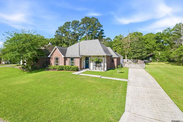 28025 Foxfire Ave, Walker, LA 70785