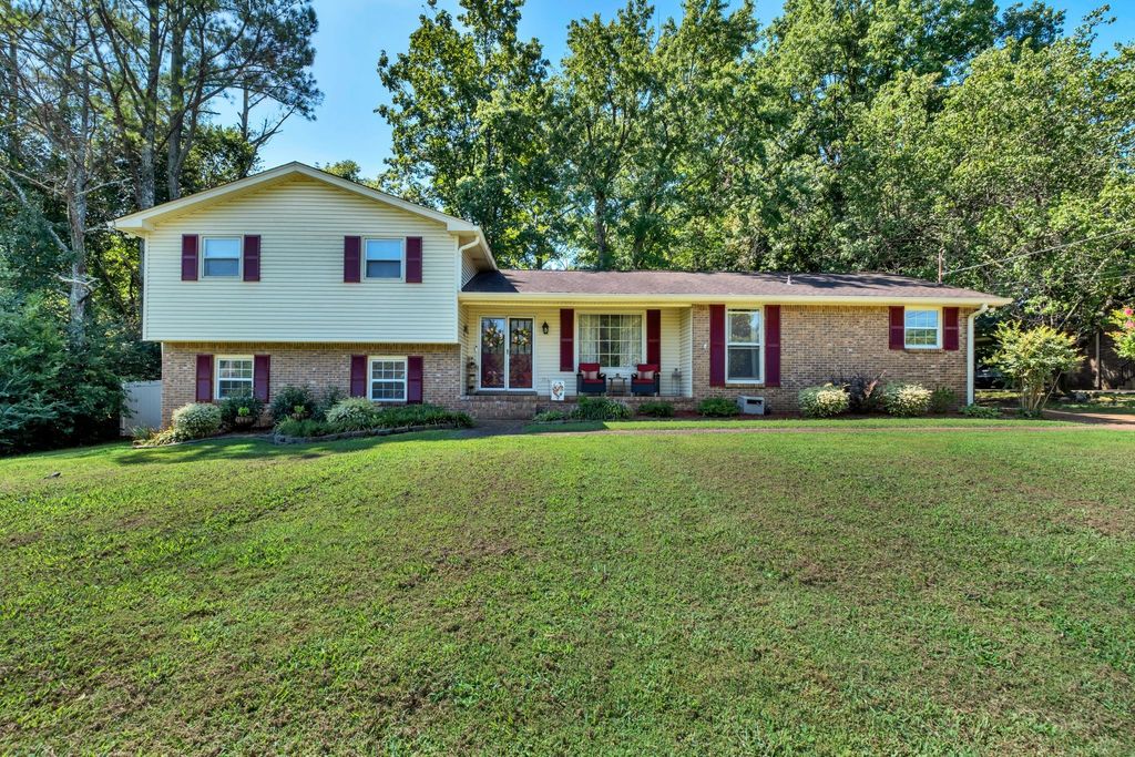 1708 Indian Hills Rd, Lebanon, TN 37087