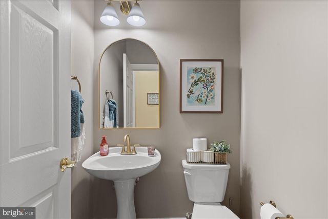 25057 GAZELLE CT, Chantilly, VA 20152