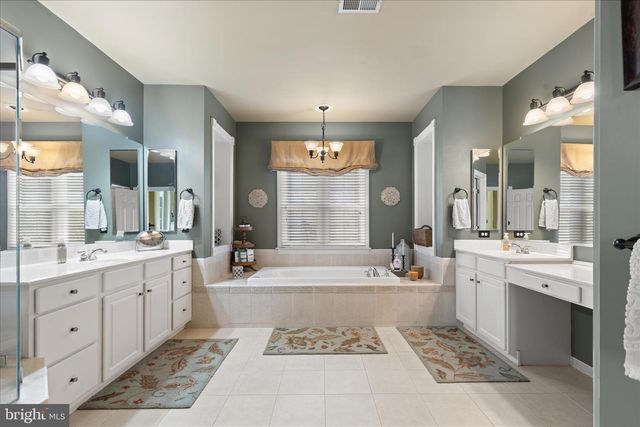 25057 GAZELLE CT, Chantilly, VA 20152