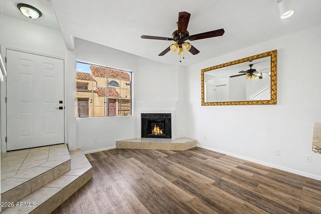 1025 E HIGHLAND Avenue 32, Phoenix, AZ 85014