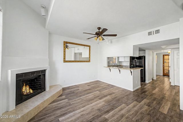 1025 E HIGHLAND Avenue 32, Phoenix, AZ 85014