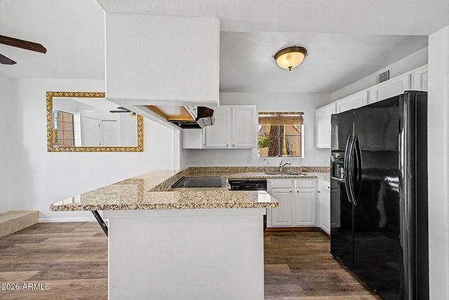 1025 E HIGHLAND Avenue 32, Phoenix, AZ 85014