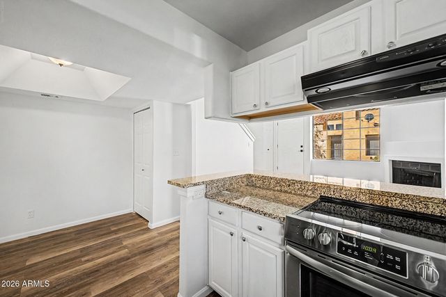 1025 E HIGHLAND Avenue 32, Phoenix, AZ 85014
