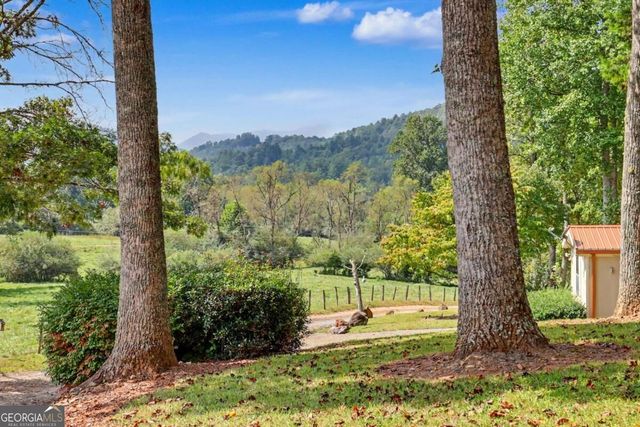 620 Hamilton Drive, Hiawassee, GA 30546