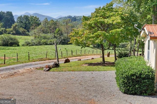 620 Hamilton Drive, Hiawassee, GA 30546