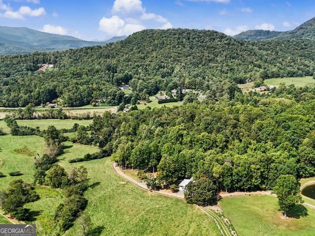 620 Hamilton Drive, Hiawassee, GA 30546