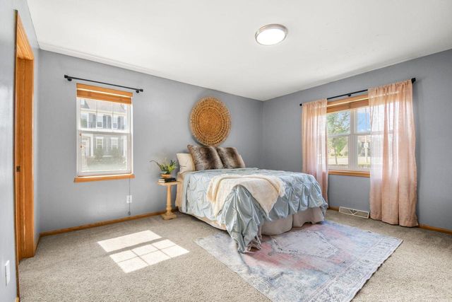 250 Wind Stone Drive, Madison, WI 53718