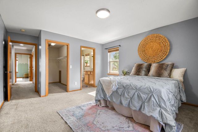 250 Wind Stone Drive, Madison, WI 53718