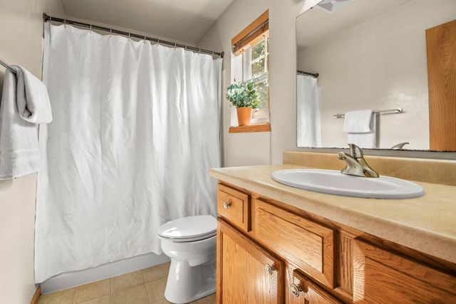 250 Wind Stone Drive, Madison, WI 53718