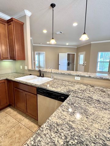 1116 Norfolk Ln, Kerrville, TX 78028