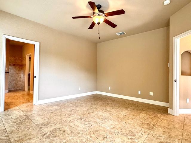 1116 Norfolk Ln, Kerrville, TX 78028