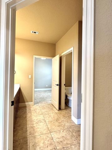 1116 Norfolk Ln, Kerrville, TX 78028