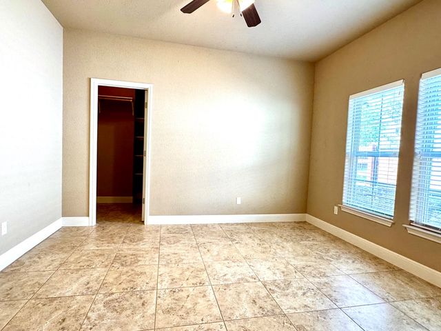1116 Norfolk Ln, Kerrville, TX 78028