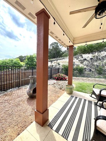 1116 Norfolk Ln, Kerrville, TX 78028