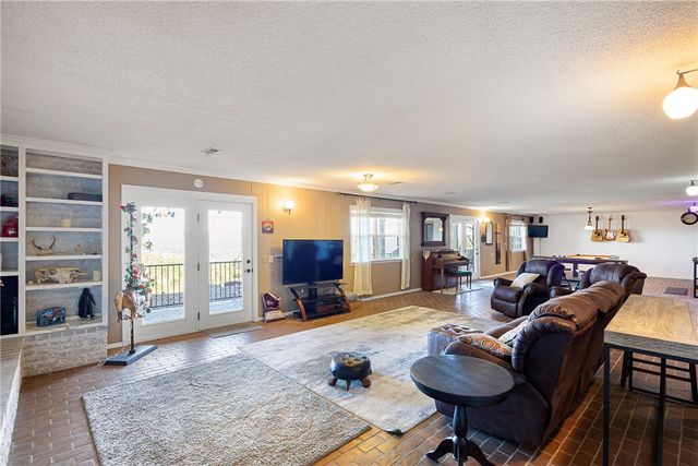 10127 George Mountain Loop, Danville, AR 72833