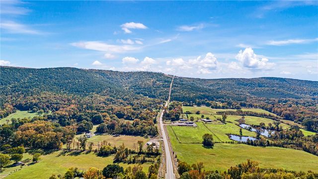 10127 George Mountain Loop, Danville, AR 72833