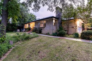 827 N Hampton Road, Dallas, TX 75208