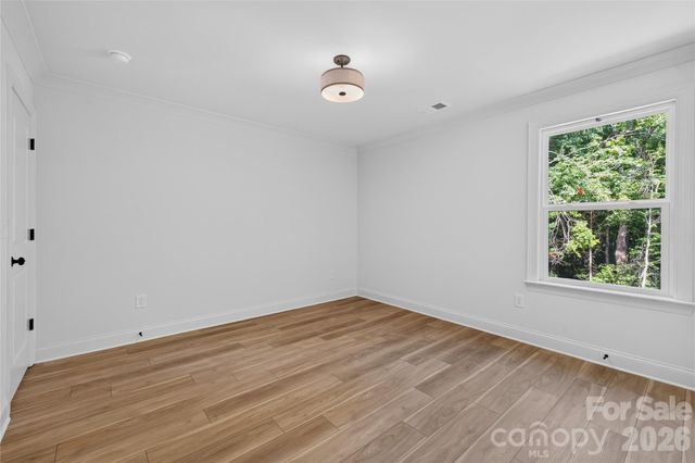6087 Cambridge Drive, Harrisburg, NC 28075