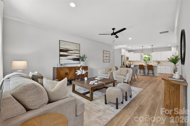 6087 Cambridge Drive, Harrisburg, NC 28075