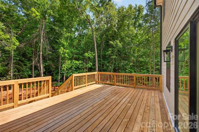 6087 Cambridge Drive, Harrisburg, NC 28075