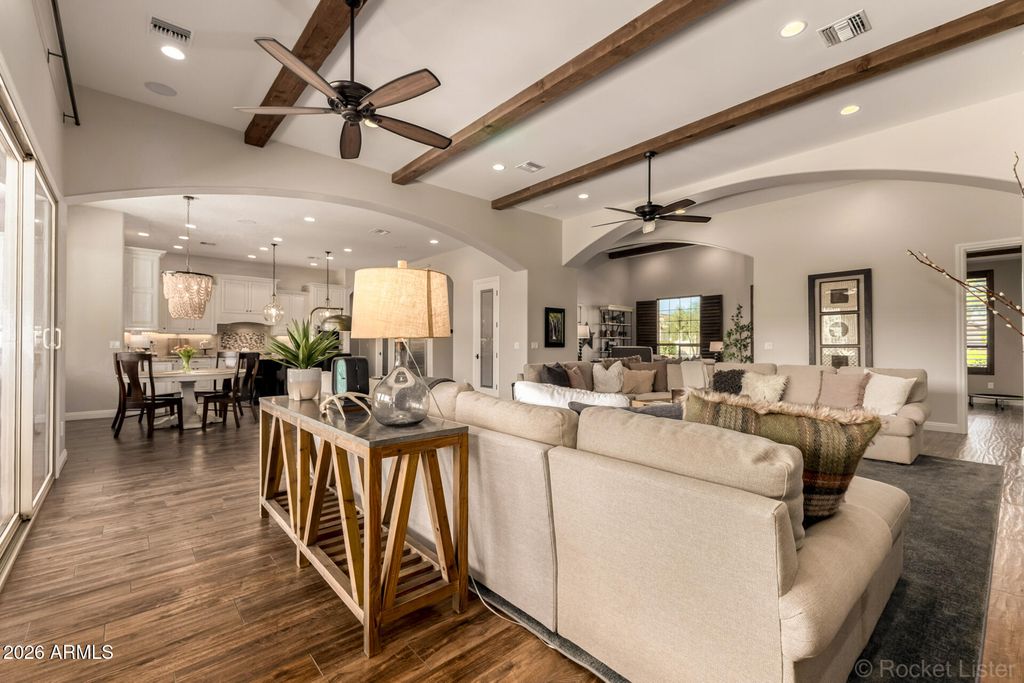 Image 13 of property listing at 2699 E JADE Place, Chandler, AZ 85286