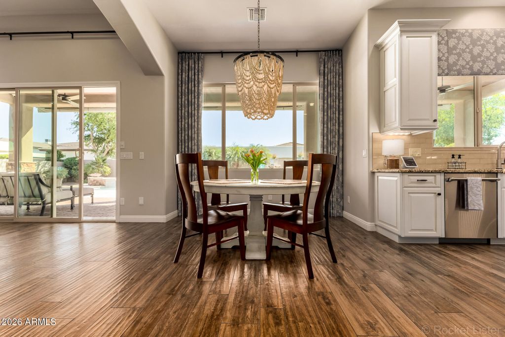 Image 14 of property listing at 2699 E JADE Place, Chandler, AZ 85286