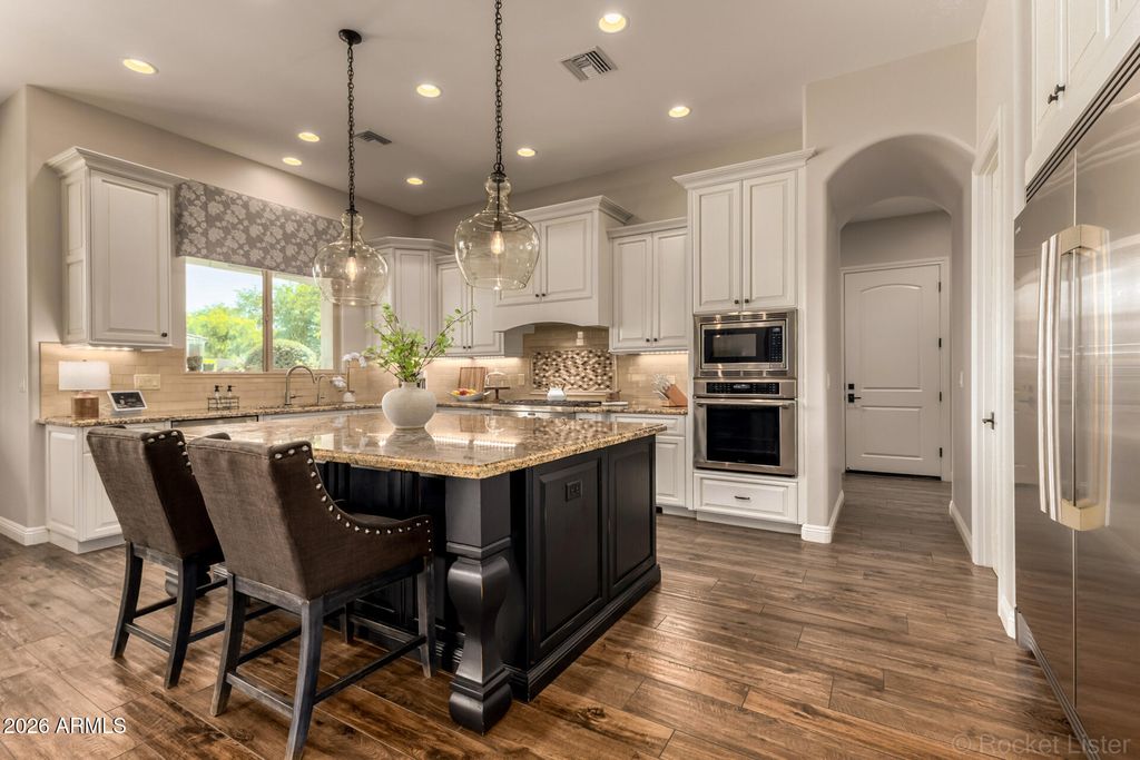 Image 16 of property listing at 2699 E JADE Place, Chandler, AZ 85286