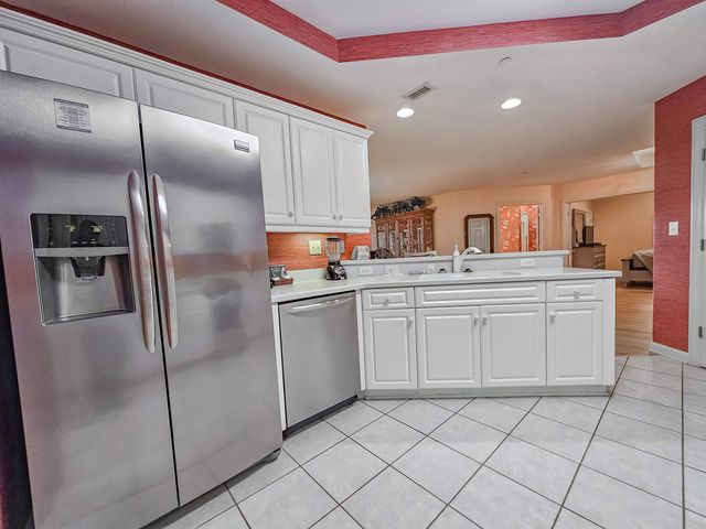 8500 Margate Cir Apt 209, Myrtle Beach, SC 29572