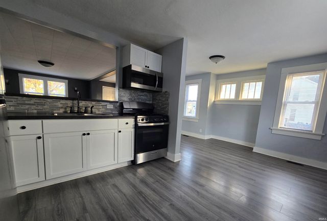 1101 Saint Marys Avenue, Fort Wayne, IN 46808