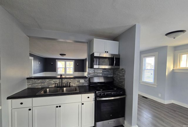 1101 Saint Marys Avenue, Fort Wayne, IN 46808