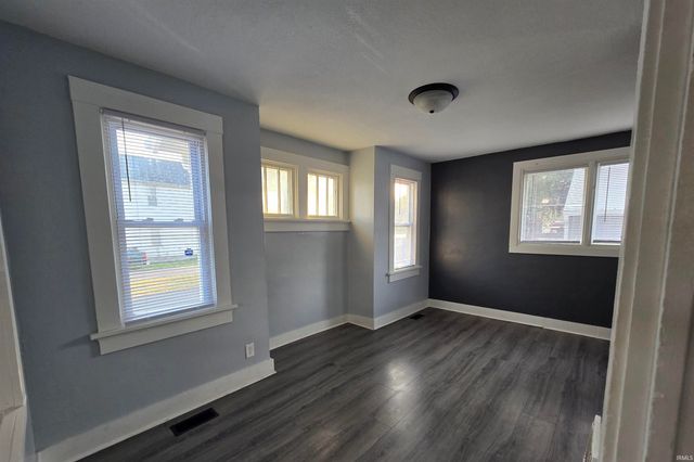 1101 Saint Marys Avenue, Fort Wayne, IN 46808