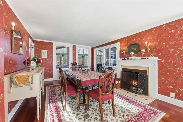 204 Village St, Medway, MA 02053