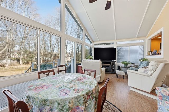 204 Village St, Medway, MA 02053