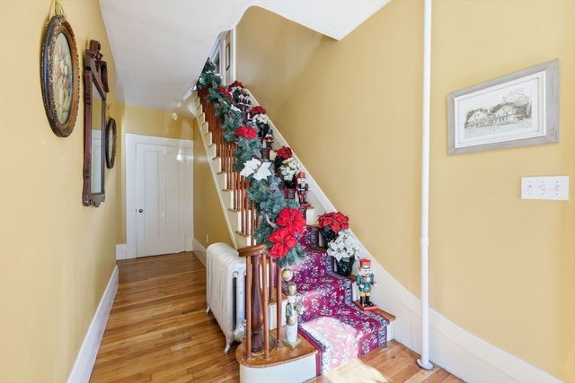 204 Village St, Medway, MA 02053