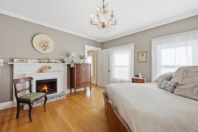 204 Village St, Medway, MA 02053