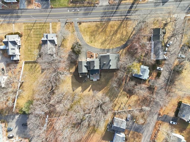 204 Village St, Medway, MA 02053