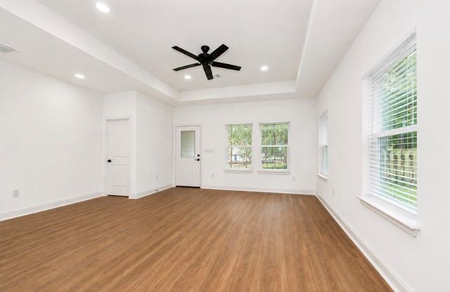 220 N Fairway Loop, Coldspring, TX 77331