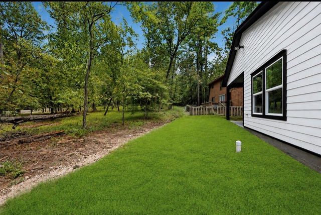 220 N Fairway Loop, Coldspring, TX 77331