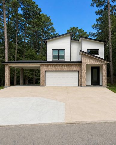 220 N Fairway Loop, Coldspring, TX 77331