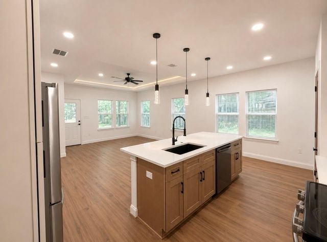 220 N Fairway Loop, Coldspring, TX 77331